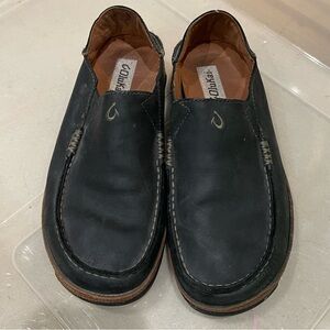 Men Olukai Black Leather Loafers size 8